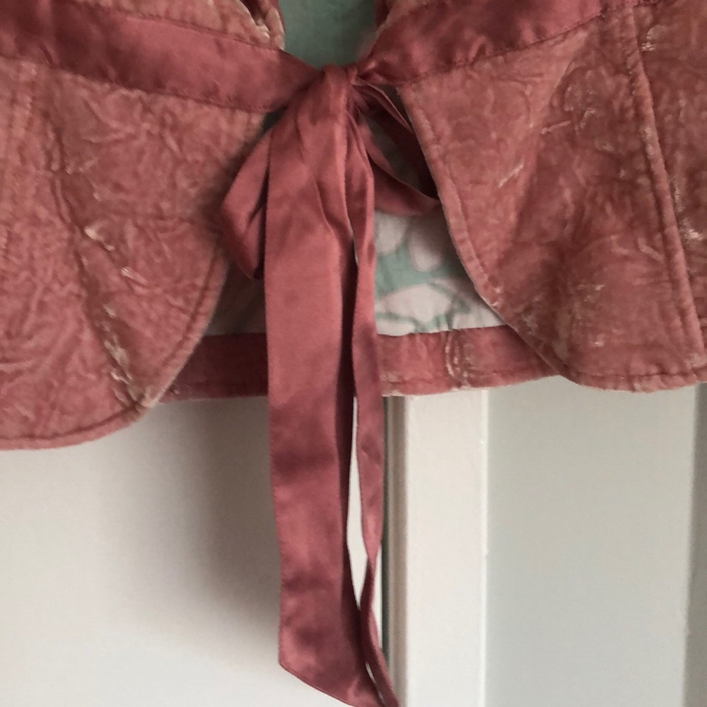 A Beautiful blazer - Picture 5 of 5